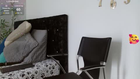 Snapshot of studentdeivy chatting on March 18, 2026, 7:06 pm DEIVY online show from March 18, 2026, 7:06 pm