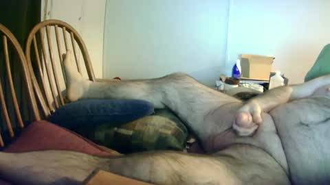 Snapshot of stugots42 chatting on December 17, 2024, 2:55 am stugots42 online show from December 17, 2024, 2:55 am
