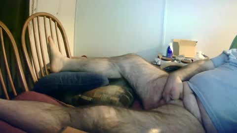 Snapshot of stugots42 chatting on December 19, 2024, 2:45 am stugots42 online show from December 19, 2024, 2:45 am