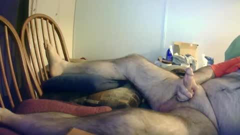 Snapshot of stugots42 chatting on December 29, 2024, 7:32 pm stugots42 online show from December 29, 2024, 7:32 pm