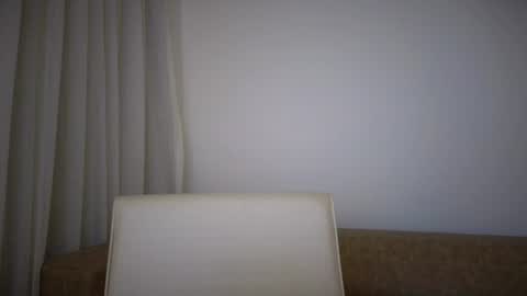 Sofa online show from July 14, 2026, 10:48 pm