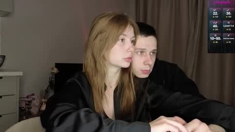 Adam Eva online show from October 25, 2025, 9:42 pm