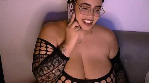 stweetemmac1 online show from March 31, 2026, 2:13 am