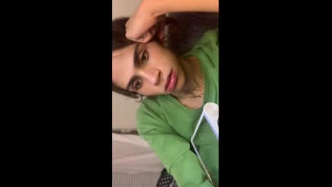 stxllaxcx online show from June 5, 2026, 7:52 pm