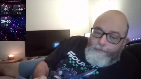 Stylesback online show from November 6, 2025, 7:42 am