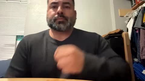 Snapshot of suavecito67 chatting on January 27, 2025, 8:40 am suavecito67 online show from January 27, 2025, 8:40 am