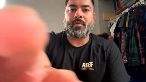 Snapshot of suavecito67 chatting on February 2, 2025, 4:54 pm suavecito67 online show from February 2, 2025, 4:54 pm