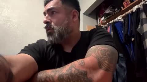 suavecito67 online show from January 6, 2026, 3:32 am