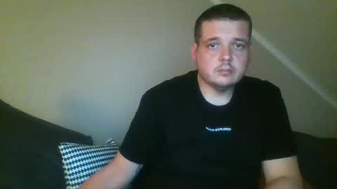 Snapshot of sub3100 chatting on October 15, 2025, 10:32 pm 420Fun online show from October 15, 2025, 10:32 pm