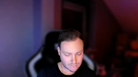 Snapshot of sub_austr chatting on February 18, 2025, 7:09 pm sub_austr online show from February 18, 2025, 7:09 pm