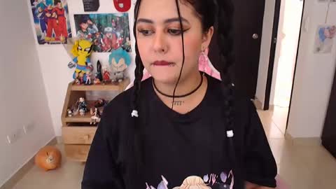 sub_nezuko_69 online show from September 10, 2025, 3:56 pm