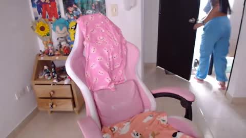 Snapshot of sub_nezuko_69 chatting on September 29, 2025, 5:18 pm sub_nezuko_69 online show from September 29, 2025, 5:18 pm