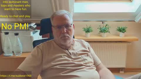 Snapshot of subbear1968 chatting on June 9, 2026, 3:12 pm subbear1968 online show from June 9, 2026, 3:12 pm
