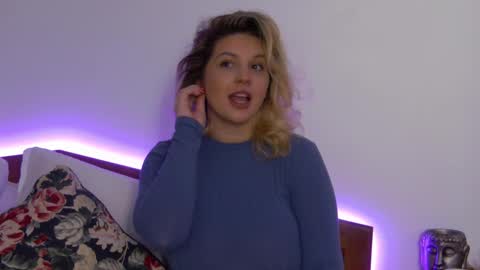 Snapshot of sublimecarla chatting on September 25, 2025, 6:39 am Carla online show from September 25, 2025, 6:39 am