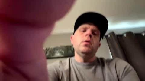 Snapshot of submissivebrett381 chatting on June 7, 2026, 3:49 pm submissivebrett381 online show from June 7, 2026, 3:49 pm