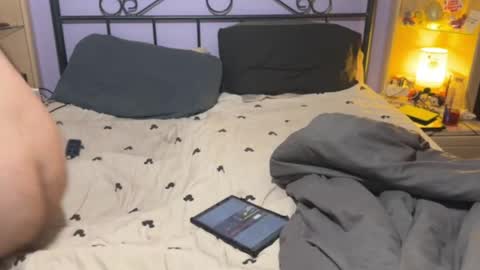 subslutbbw online show from April 14, 2026, 11:00 pm