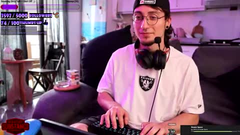 Im Substanc3  online show from September 10, 2025, 5:46 pm