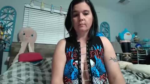 succubus1982 online show from May 3, 2026, 12:49 am