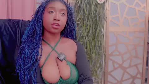Snapshot of succubus_rosemilk chatting on May 14, 2026, 10:27 pm Succubus RoseMilk online show from May 14, 2026, 10:27 pm