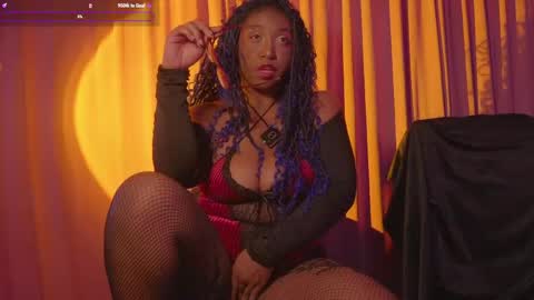 Snapshot of succubus_rosemilk chatting on May 17, 2026, 3:04 am Succubus RoseMilk online show from May 17, 2026, 3:04 am