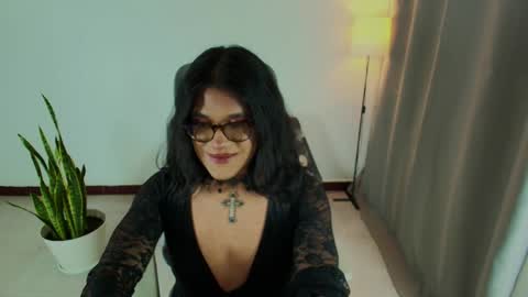 Snapshot of succubus_vitta chatting on May 22, 2026, 12:18 am Vitta online show from May 22, 2026, 12:18 am