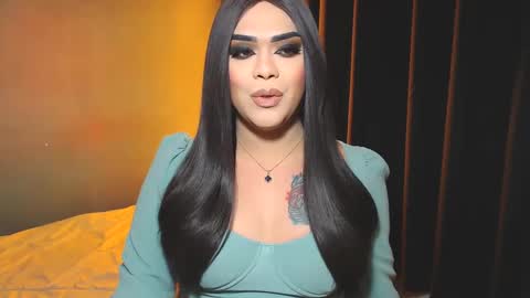 Snapshot of suckablecockoffreya chatting on December 26, 2024, 8:39 am JADE ELYSE online show from December 26, 2024, 8:39 am