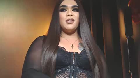 Snapshot of suckablecockoffreya chatting on February 10, 2025, 9:25 pm JADE ELYSE online show from February 10, 2025, 9:25 pm