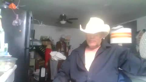 SUCKITU812 online show from February 2, 2026, 8:24 am