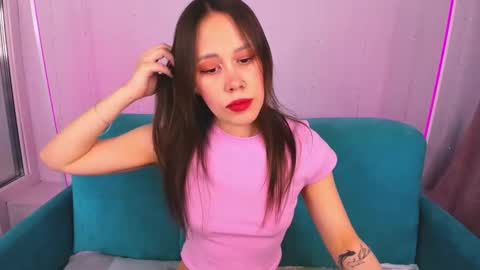 sugar blond online show from November 16, 2025, 2:06 am