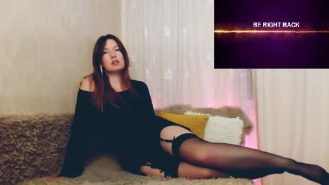 Instagram faroffland online show from March 6, 2025, 8:05 pm