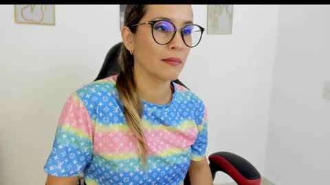 Snapshot of sugar_milff chatting on January 25, 2025, 2:03 pm sugar_milff online show from January 25, 2025, 2:03 pm