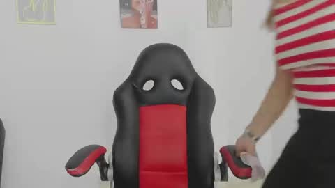 Snapshot of sugar_milff chatting on September 19, 2025, 3:02 pm sugar_milff online show from September 19, 2025, 3:02 pm