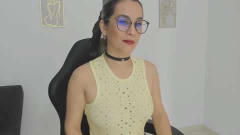Snapshot of sugar_milff chatting on January 16, 2026, 2:21 pm sugar_milff online show from January 16, 2026, 2:21 pm