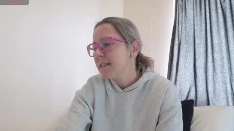 Sugar 4pm-8pm CAT Mon-Fri online show from September 30, 2025, 12:10 pm