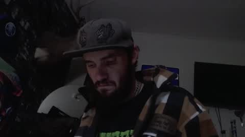 Snapshot of sugarbush696 chatting on October 19, 2025, 12:17 pm Sugarbush696 online show from October 19, 2025, 12:17 pm