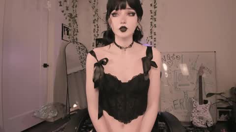 Ella online show from April 18, 2026, 2:37 am