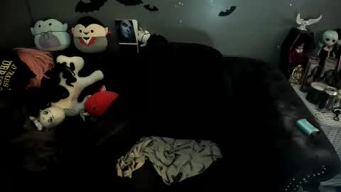 Sugary online show from November 25, 2025, 2:44 am