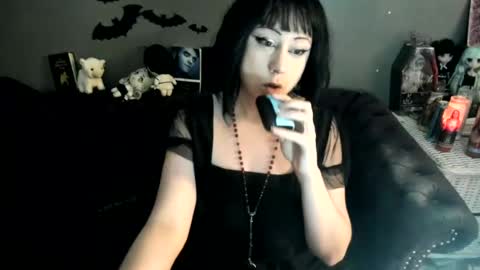 Snapshot of sugary_sweet chatting on June 14, 2026, 2:35 am Sugary online show from June 14, 2026, 2:35 am