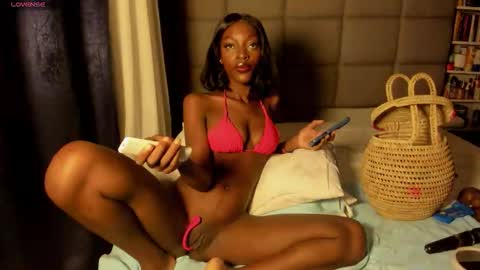 suhaila_suu online show from March 22, 2026, 11:52 pm