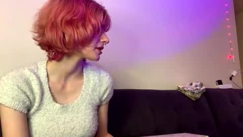 Snapshot of suicunebitch chatting on February 10, 2025, 12:30 am Ophelia online show from February 10, 2025, 12:30 am