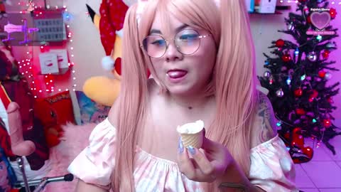 Suimi online show from December 20, 2024, 9:39 pm