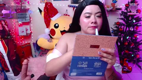 Suimi online show from December 22, 2024, 7:31 pm