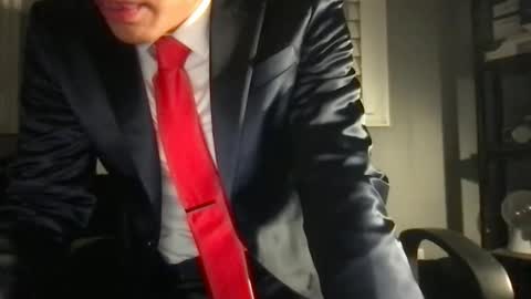 suitfetishez online show from March 27, 2026, 4:29 am