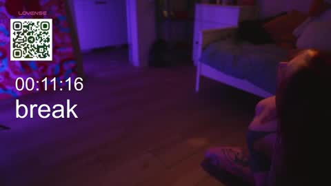 Lika ginger  Jessy blond   online show from October 29, 2025, 3:09 am