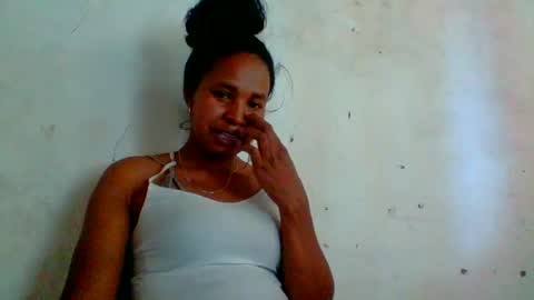 Snapshot of sukietalore chatting on August 5, 2026, 11:13 am SukieTalore online show from August 5, 2026, 11:13 am