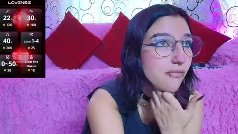    online show from December 17, 2025, 5:41 pm