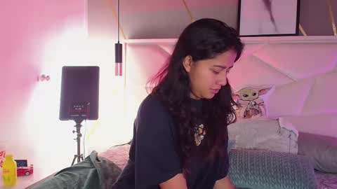 Snapshot of sukirush chatting on February 3, 2026, 12:21 pm SUKI online show from February 3, 2026, 12:21 pm