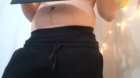 Snapshot of sullyniko chatting on November 7, 2025, 7:58 pm Niko online show from November 7, 2025, 7:58 pm