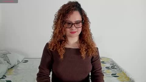 Snapshot of sultrysecrets_ chatting on February 13, 2026, 8:05 pm Ann online show from February 13, 2026, 8:05 pm