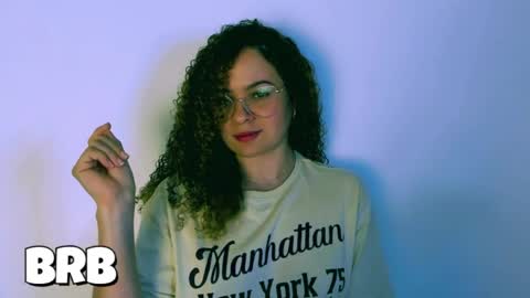 Snapshot of sultrysecrets_ chatting on May 19, 2026, 6:36 pm Ann online show from May 19, 2026, 6:36 pm